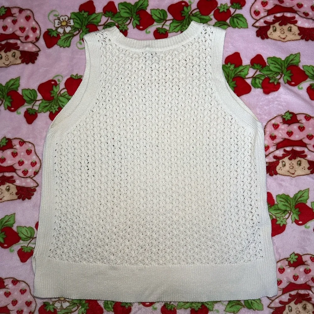 White Sleeveless Knit Top - Picture 2 of 5